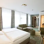 Ringhotel Weisser Hirsch 4*