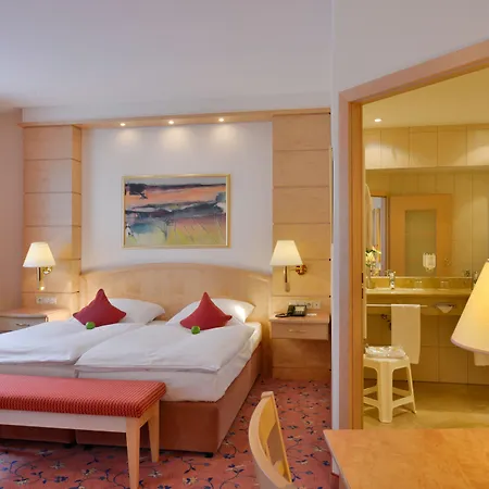 Ringhotel Weisser Hirsch Hotel