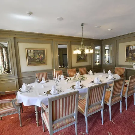 Ringhotel Weißer Hirsch 4*