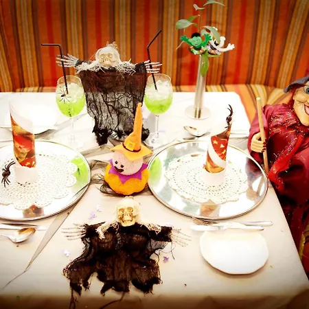 Отель Ringhotel Weisser Hirsch 4*