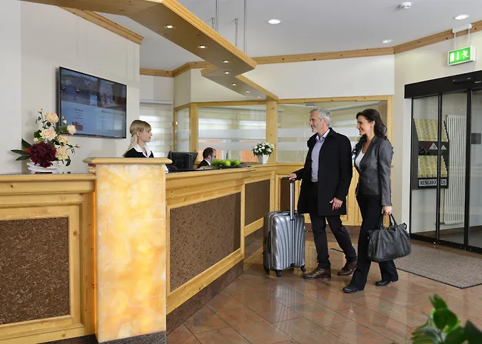 Ringhotel Weisser Hirsch Hotel 4*