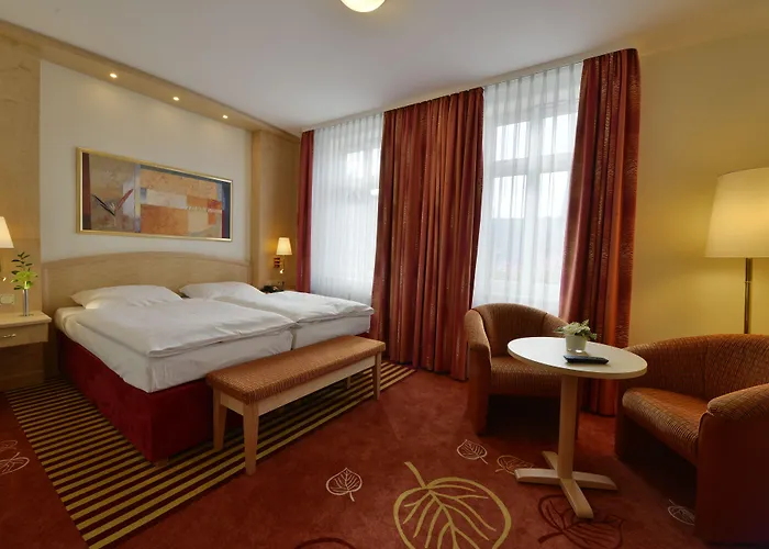 Ringhotel Weisser Hirsch 4*