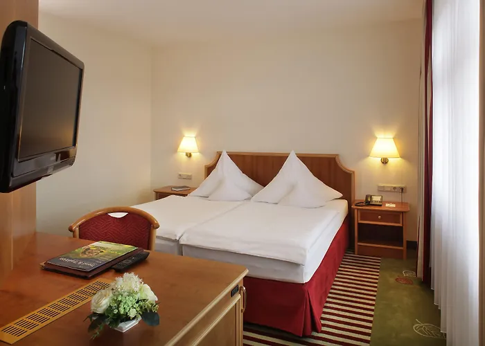 Ringhotel Weisser Hirsch Hotel 4*